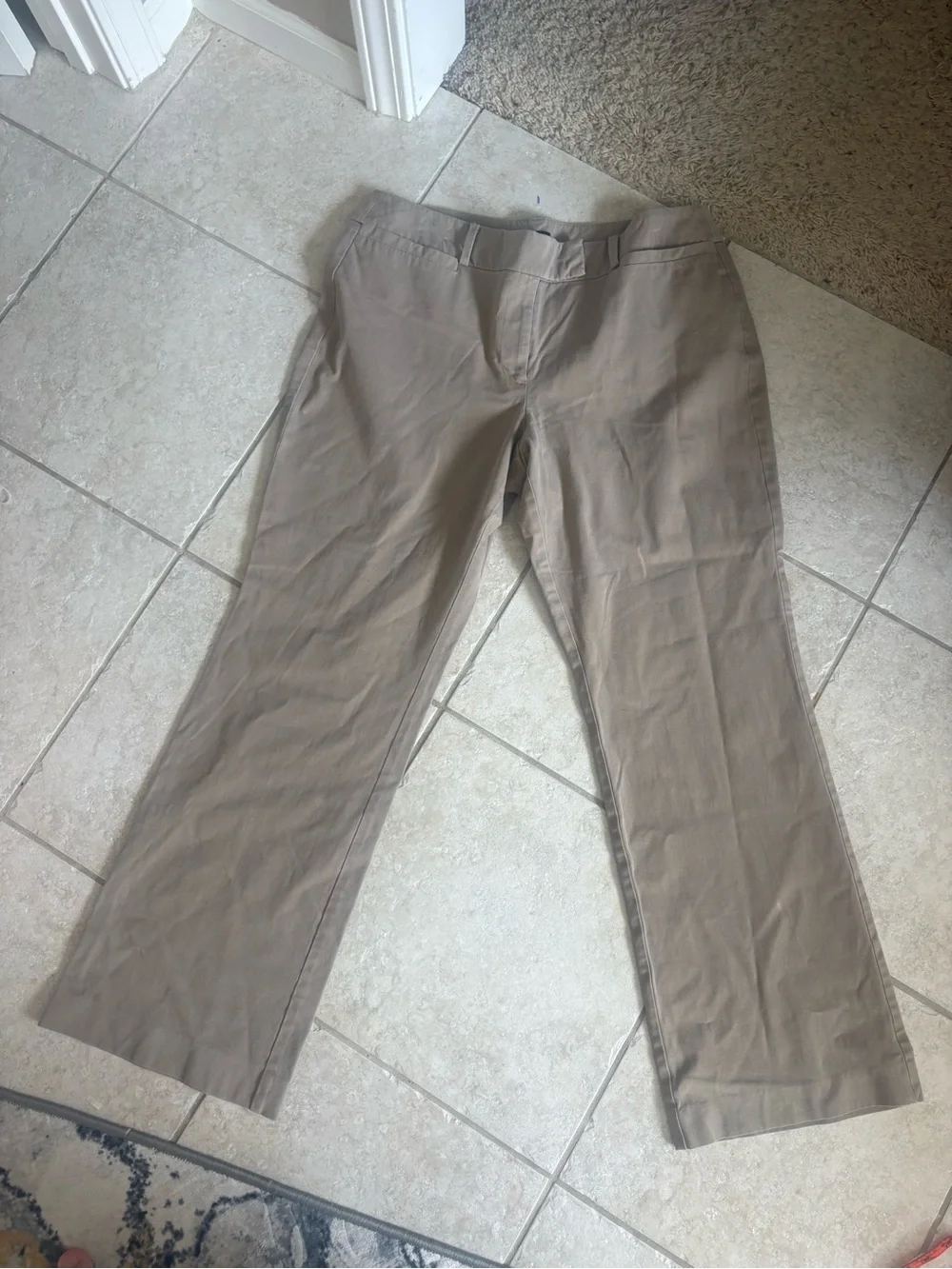 Ann Taylor women’s Straight-Leg curvy Pants - Light Brown